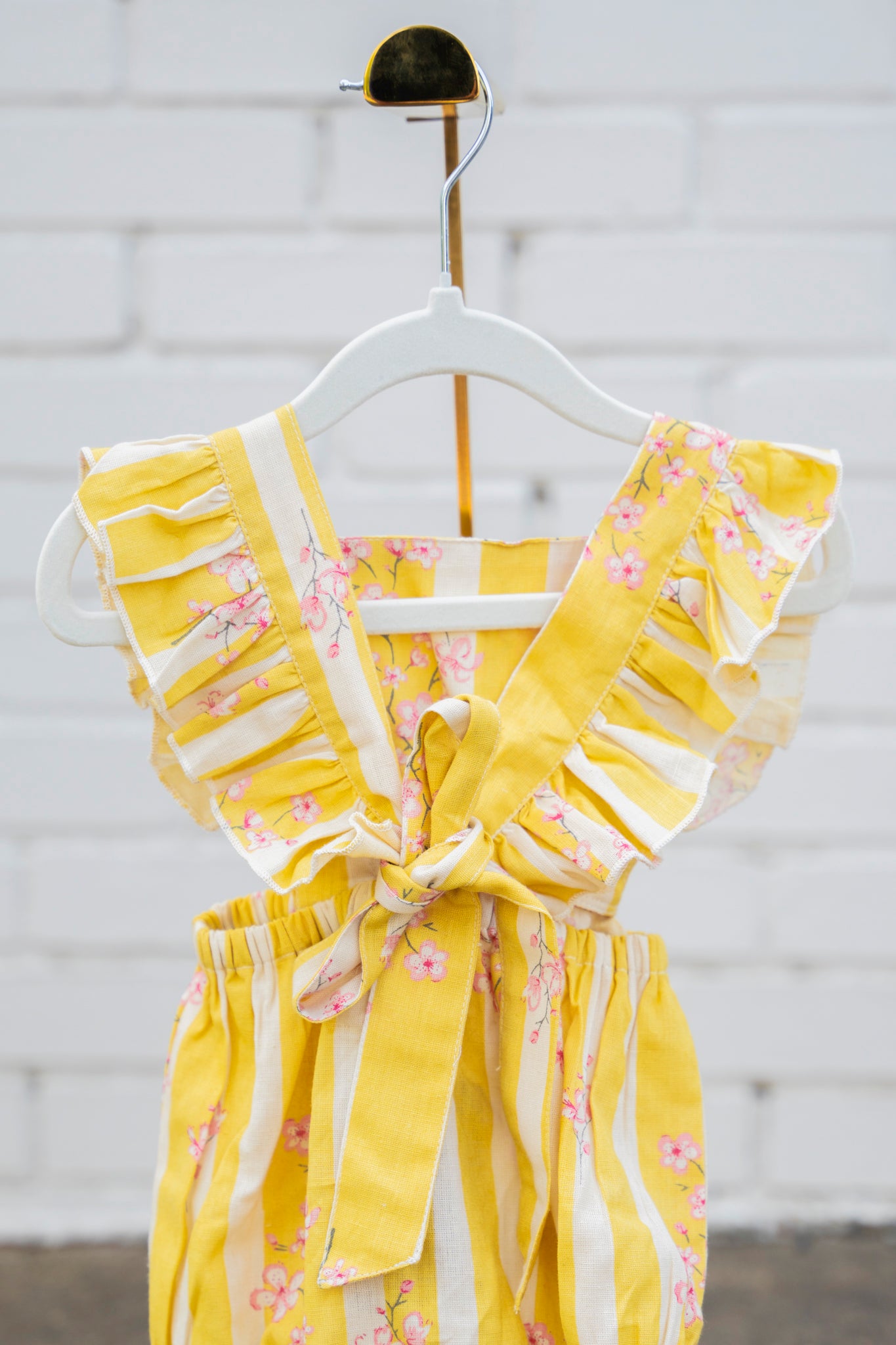 Yellow Stripe Cherry Blossom Bubble