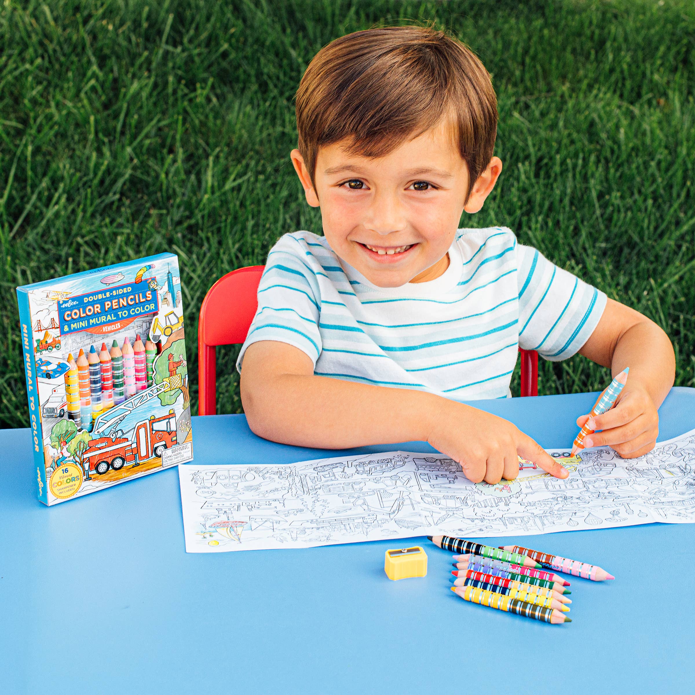 Vehicles 8 Double-Sided Biggie Pencils with Mini Mural