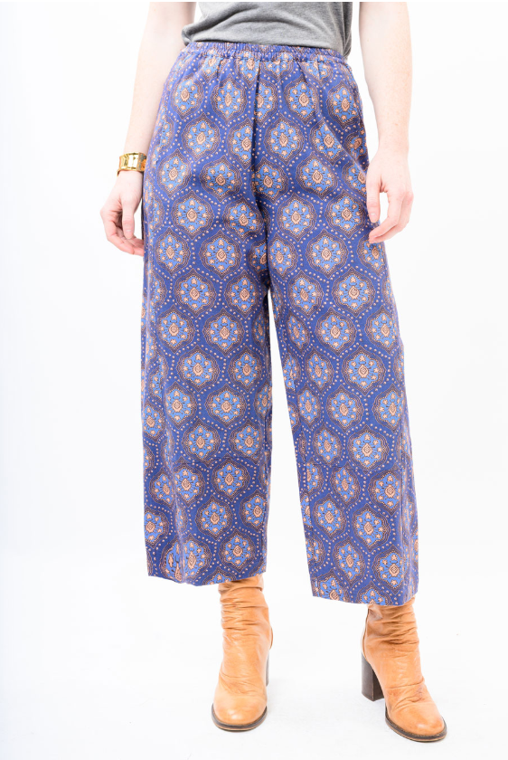 Tile Barrel Pant in Blue