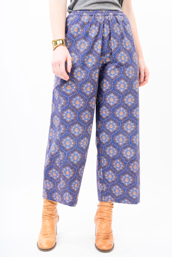 Tile Barrel Pant in Blue